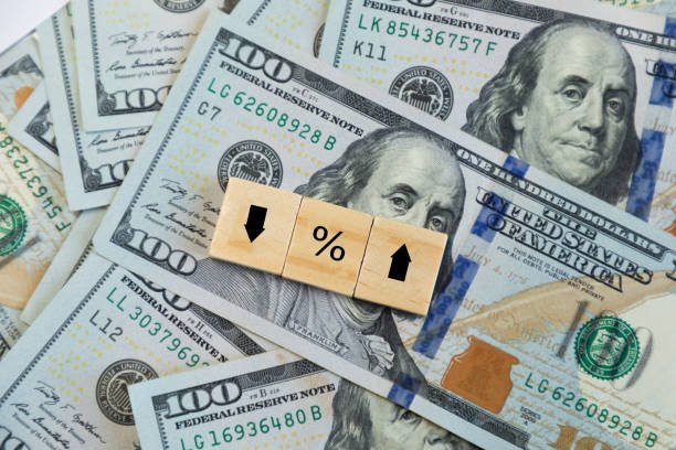 Understanding Fixed and Variable Interest Rates Before Borrowing 