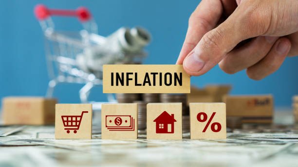 How Inflation Affects Investment and Borrowing Decisions 